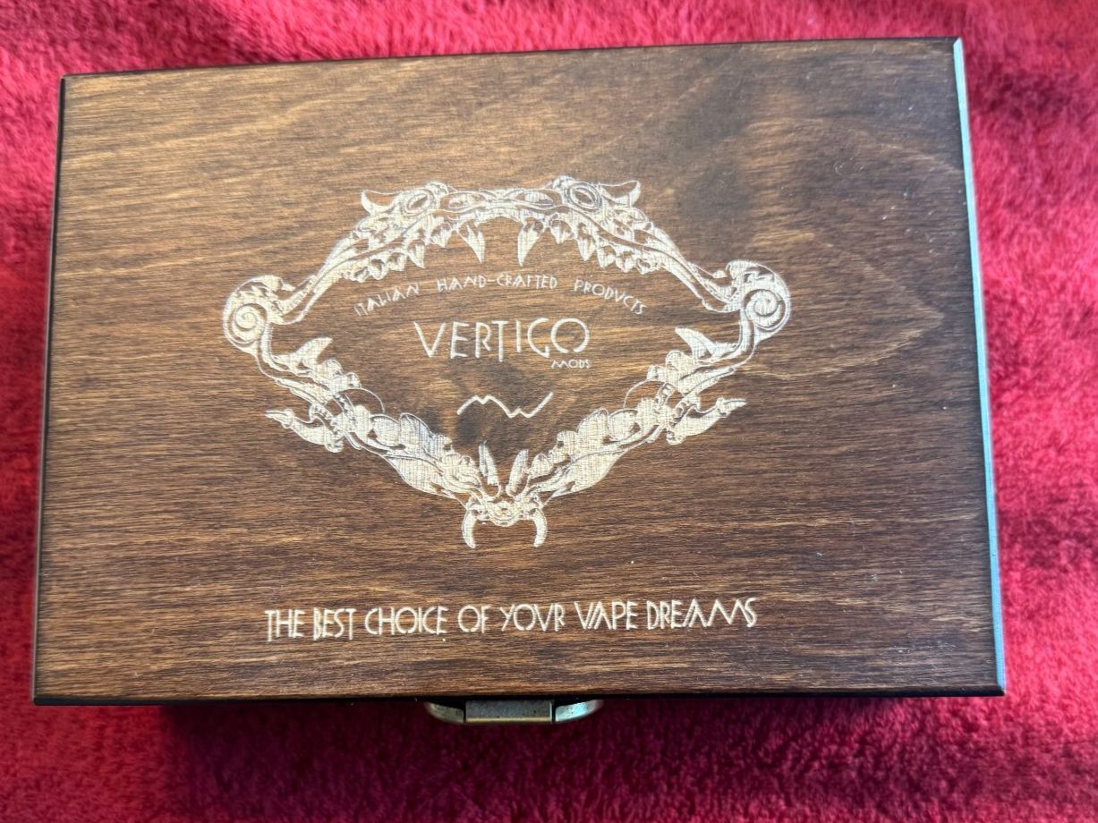 Altri Prodotti per fumatori: Vertigo Box Mod - Italian Handcrafted Dreams – Nuovo e nell'imballaggio originale da Allschwil venduto da Buexe 7