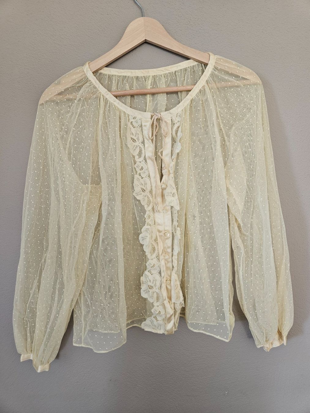 Camicette: Romantische Vintage-Bluse – Usato da Eschenbach SG venduto da MarThu