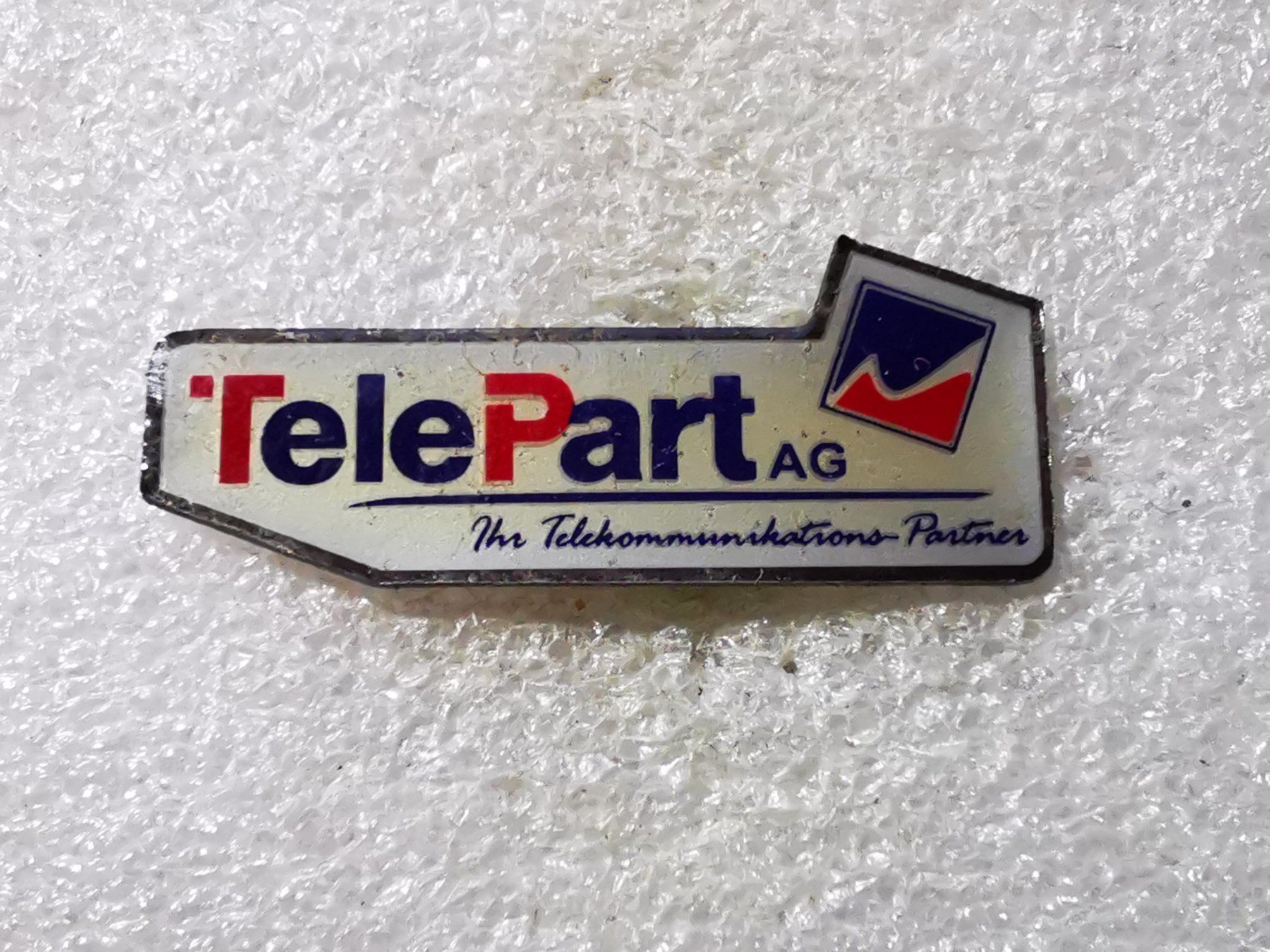Placchette & Badge: Ansteckpin 85: Telepart – Usato da Oppligen venduto da Pin-Fall-Shop
