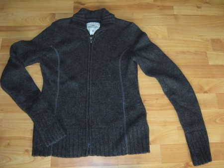 Strickjacke grau, sehr gut erhalten, Grösse S/M