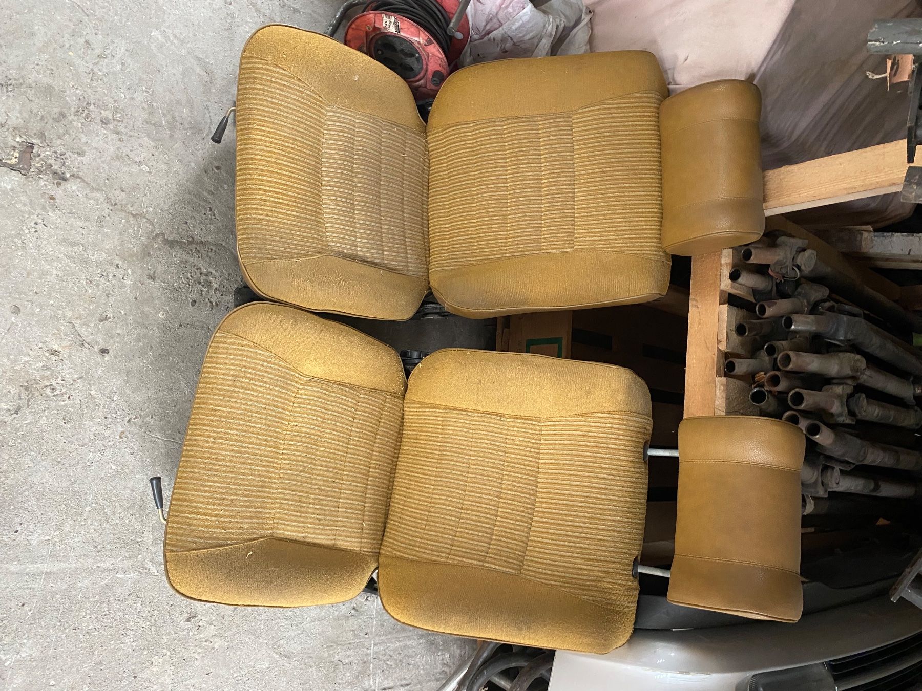 Opel Toutes les pièces auto: Opel Rekord E Sitze – D'occasion à Huttwil par kadett1984