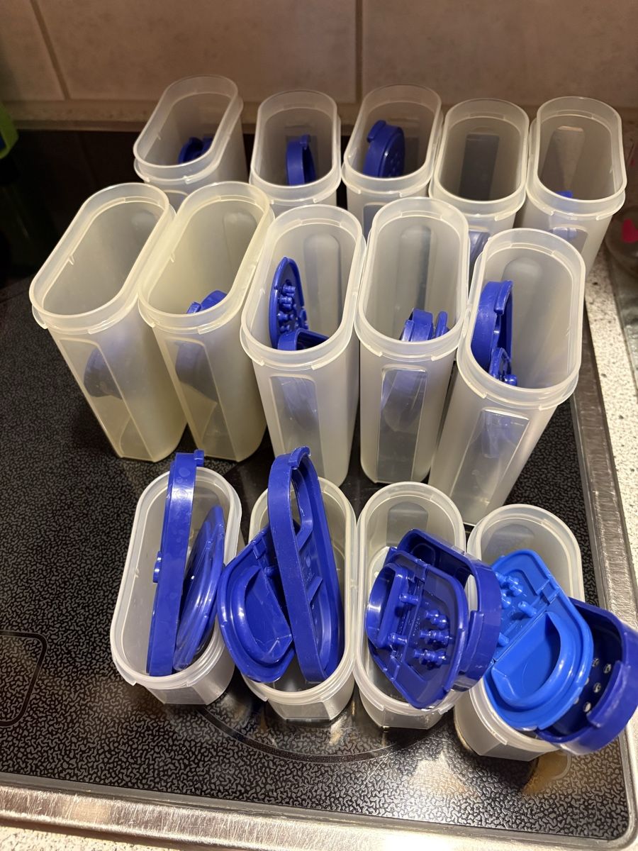 Tupperware Behälter & Ähnliches: Tupper Gewürzbehälter – Gebraucht aus Sirnach von banshu