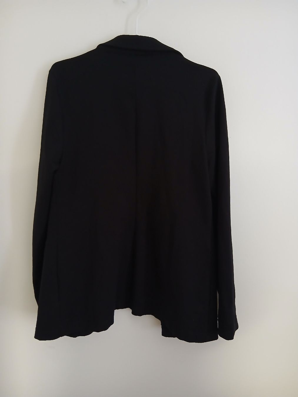 Guess Giacche: Guess Black Light Women Jacket Size L – Nuovo (secondo la descrizione) da Wil SG venduto da tre_g2l7 5