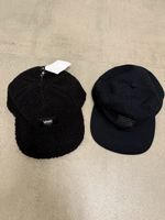 Set di 2 berretti/cappellini neri: Vans e Half Cab