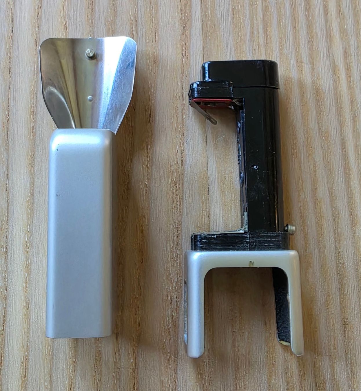 Minox Flashs: Minox Halter für Blitzwürfel Blitz – D'occasion à Stein SG par nxr_vzv9