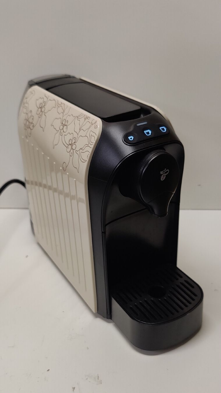 Tchibo Kaffeemaschinen & Espressomaschinen: Tchibo Cafissimo Kapselmaschine (LG-A) – Gebraucht aus Neuenhof von bro_9zsg