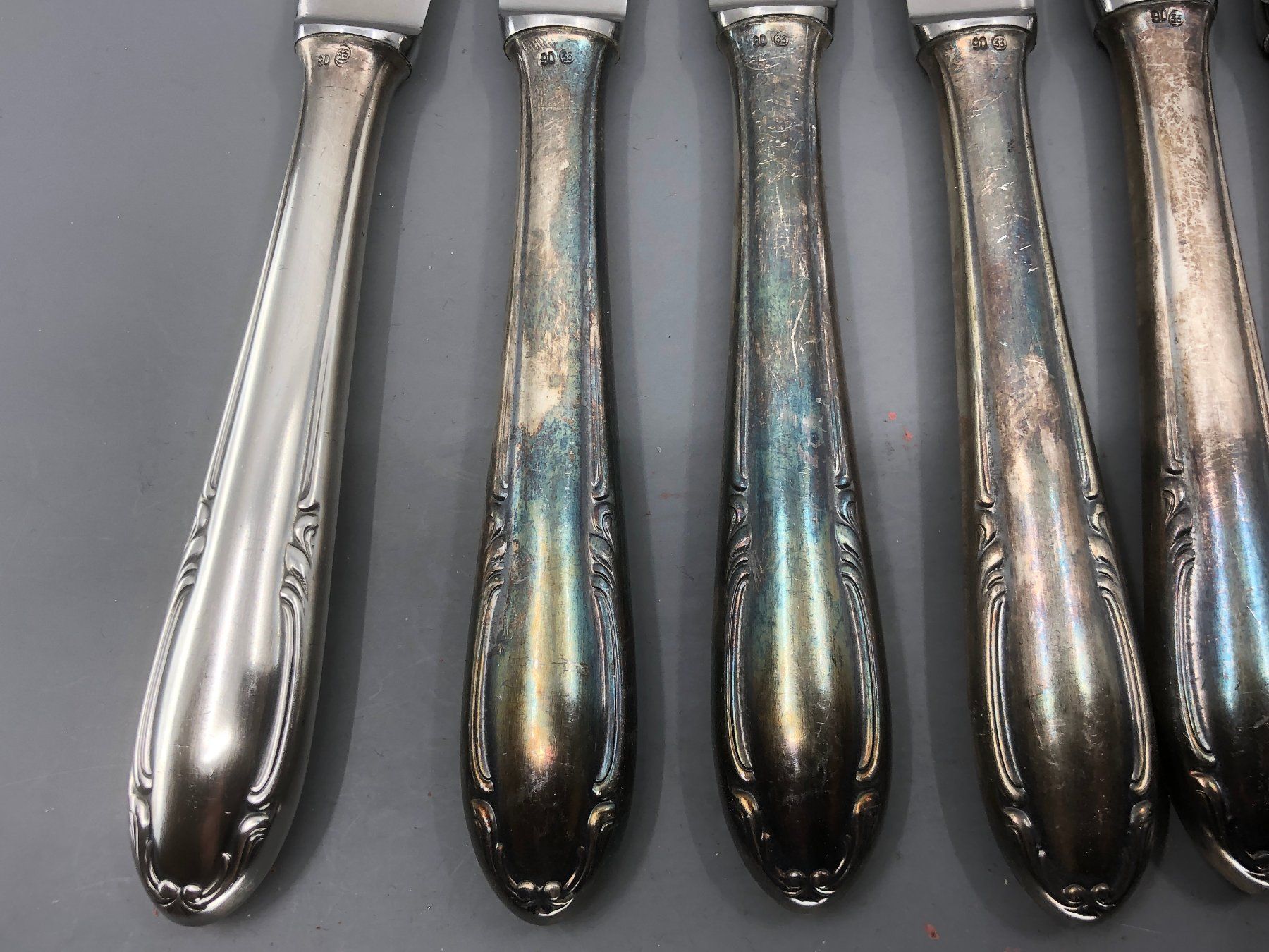 Besteck: 9 Tafelmesser versilbert Homag Steakmesser – Gebraucht aus Basel von Tiabeanie 8