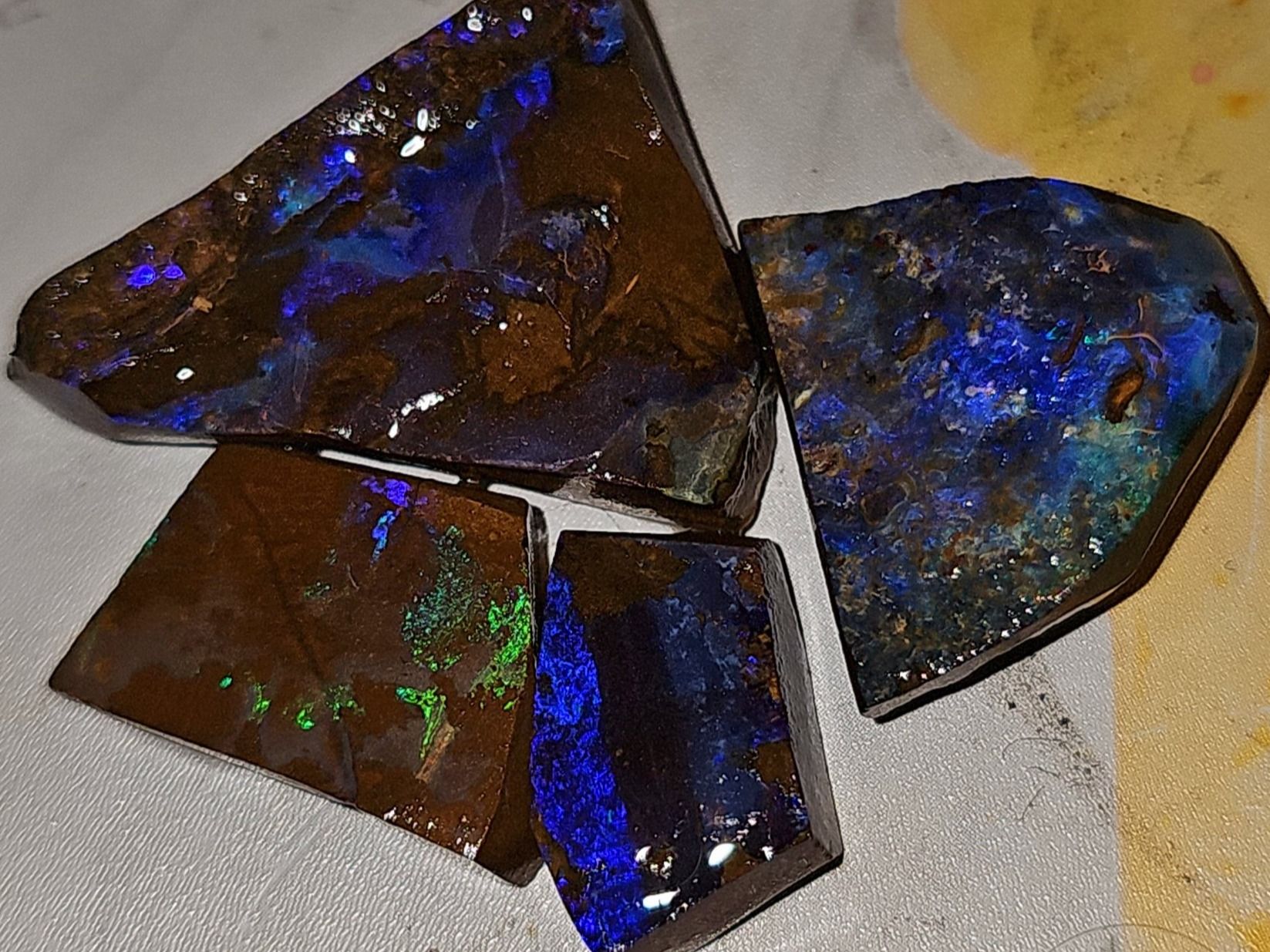 Pietre preziose: Australische Boulder Opal Rohsteine – Nuovo e nell'imballaggio originale da Uerkheim venduto da Winwinner 1