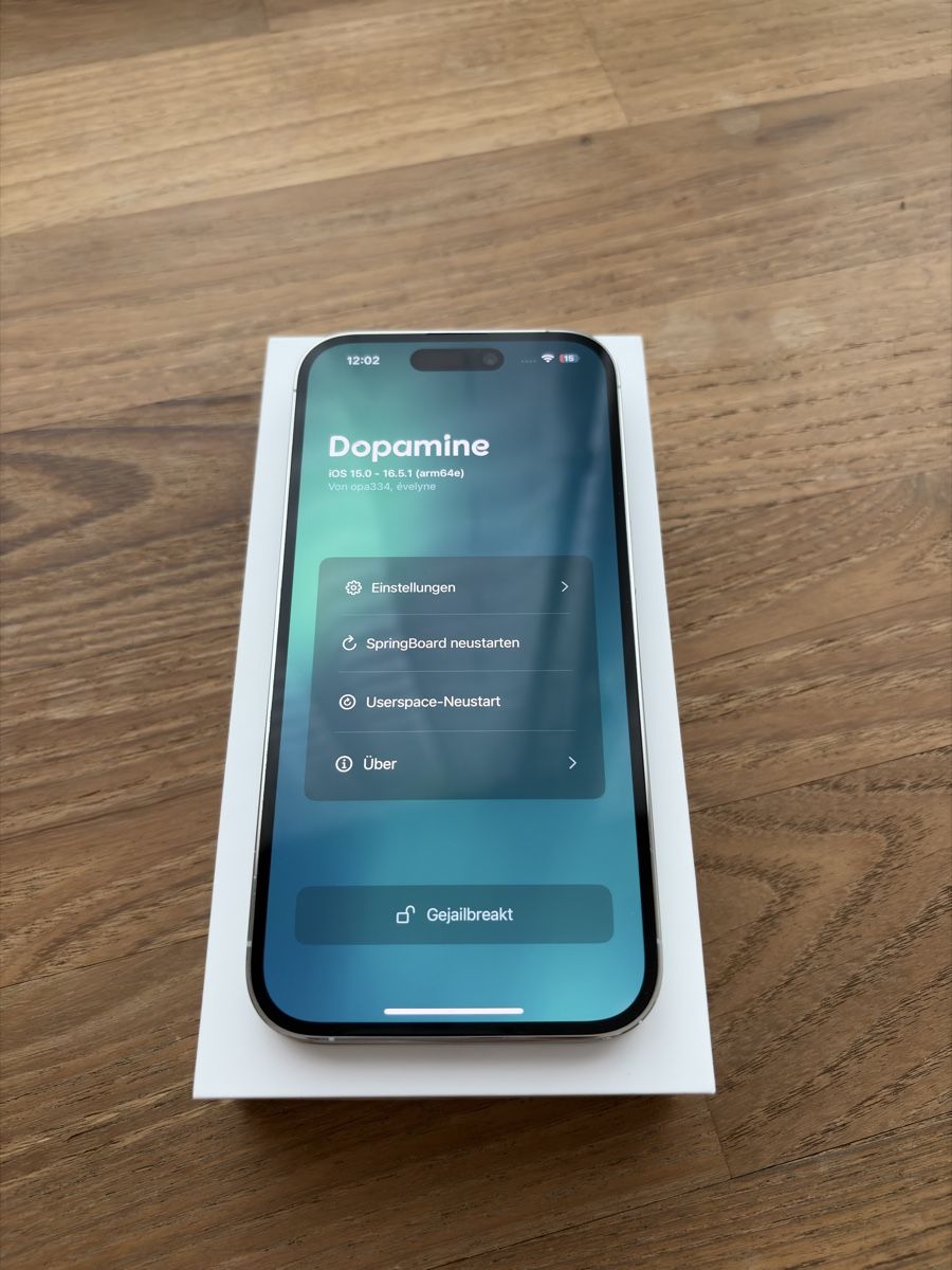 Apple Portables: Apple iPhone 14 Pro 256GB Silber iOS 16.6 Jailbreak – D'occasion à Magden par whosnipedmyass 5