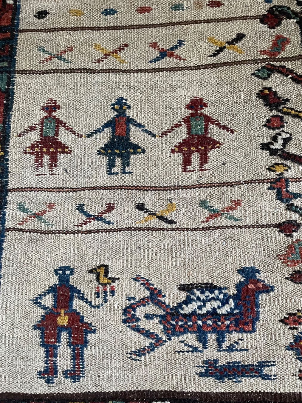 Kelim Tappeti: Antiker Nomaden Kelim Teppich 117x128 – Usato da Biel/Bienne venduto da BUY63 4