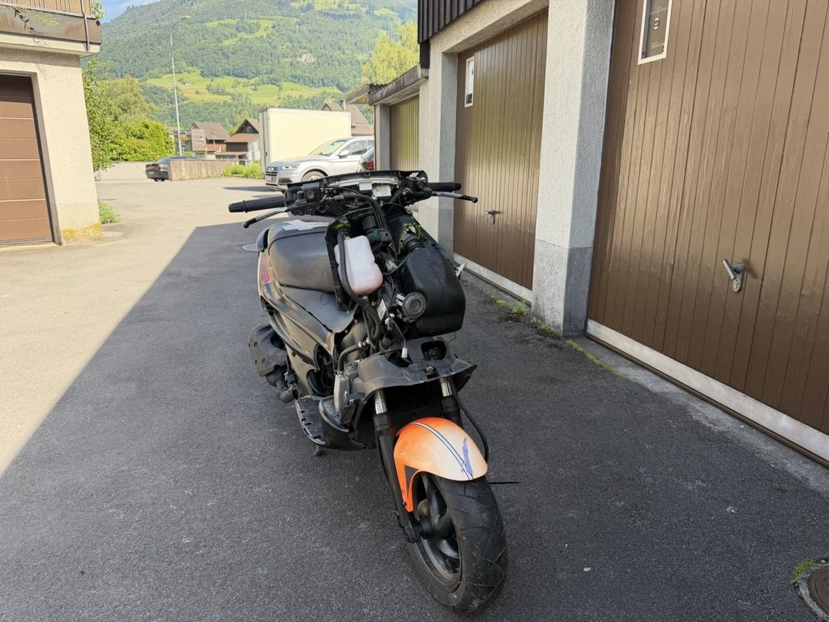 Gilera Scooters: Gilera Runner 125 – Defekt aus Schwanden GL von jm7_s5kk 2