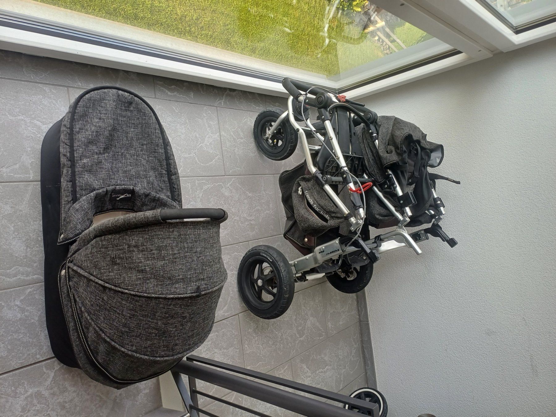 Tfk Carrozzine: Geschwisterwagen – Usato da Einsiedeln venduto da baumrinde44 9