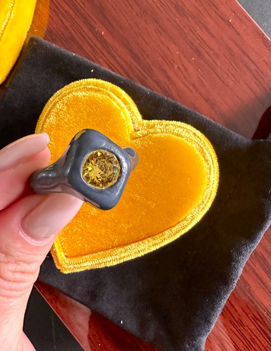 Anelli: STATEMENT COCKTAIL RING MIT GELBEM KRISTALL – Usato da Zug venduto da ale_8khf