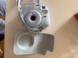 Fujifilm Instax Mini Sofortbildkamera inkl. Originaltasche