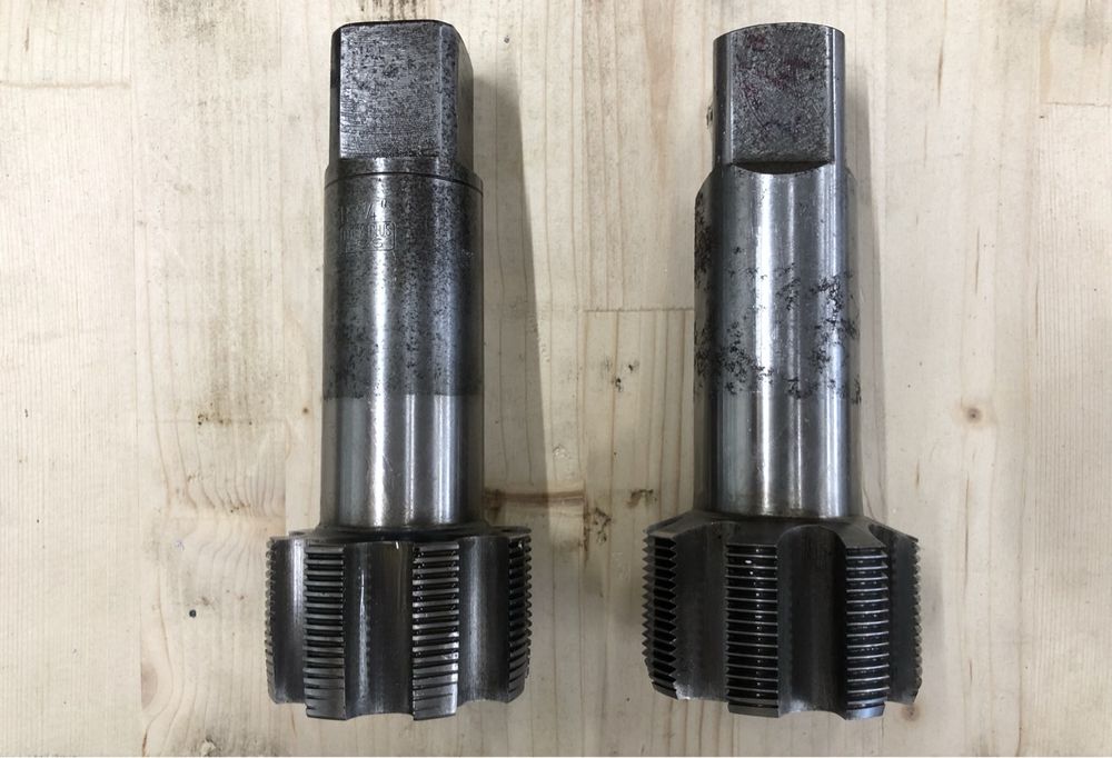 Tous les outils: Taraud 1 et 2 - R 2 1/4 HSS - comme neufs – D'occasion à Prilly par Antoine16