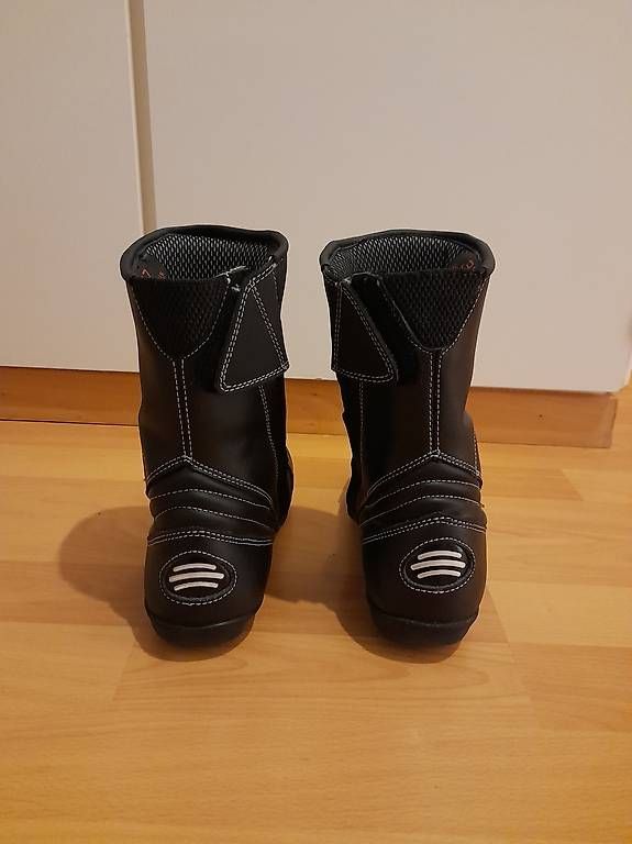 Scarpe da uomo: Motorradstiefel Grösse 37 neu – Usato da Alpnach Dorf venduto da Mira1803 1