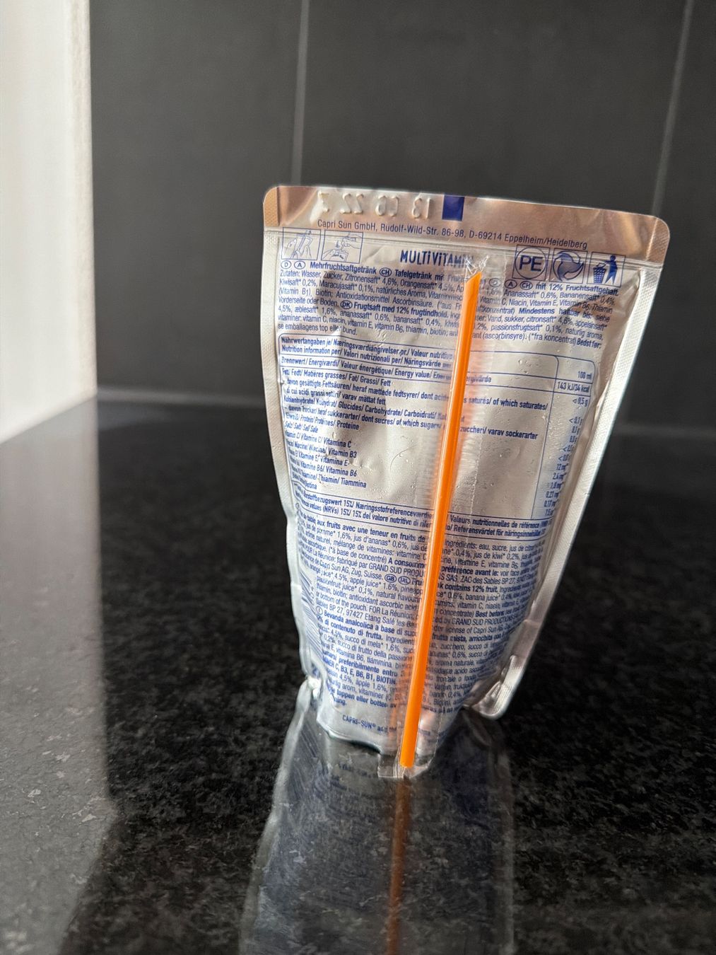 Lebensmittel & Spezialitäten: Special Edition: Capri Sun mit Plastikstrohhalm – Gebraucht aus Muri AG von styler3 1