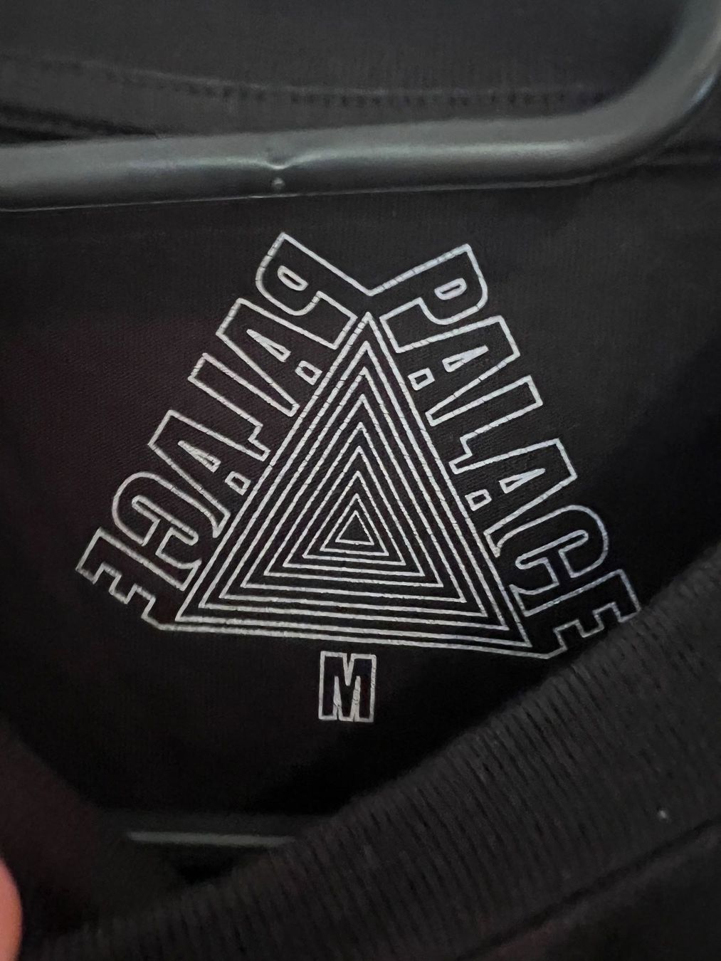 Palace T-Shirts: Schwarzes Palace T-Shirt – Gebraucht aus Dielsdorf von Anthony111 2