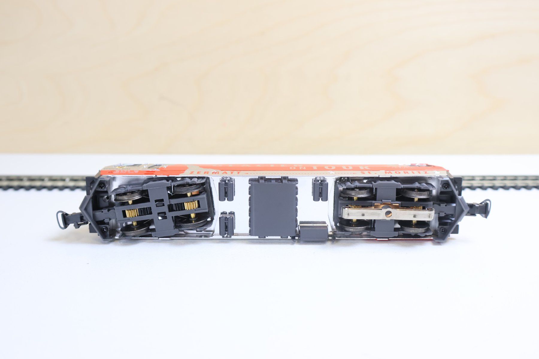 Bemo Modellini di ferrovie: Bemo E-Lok Ge 4/4 III Glacier RhB H0 AC - Digital – Usato da Winterthur venduto da Monstera 8