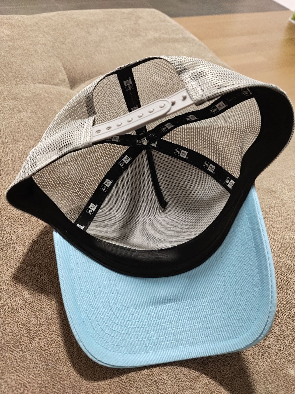 Autres vêtements & accessoires: New Era Cap Cabo Mexico Trucker Mesh beige-hellblau – Neuf (Voir description) à Seon par chf_g29b 1
