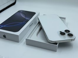 Apple iPhone 16 Pro Max - 512 GB | Wie neu