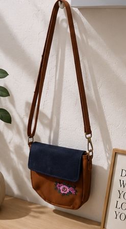 Umhaengetasche Damen braun mit Blumenstickerei dunkelblau