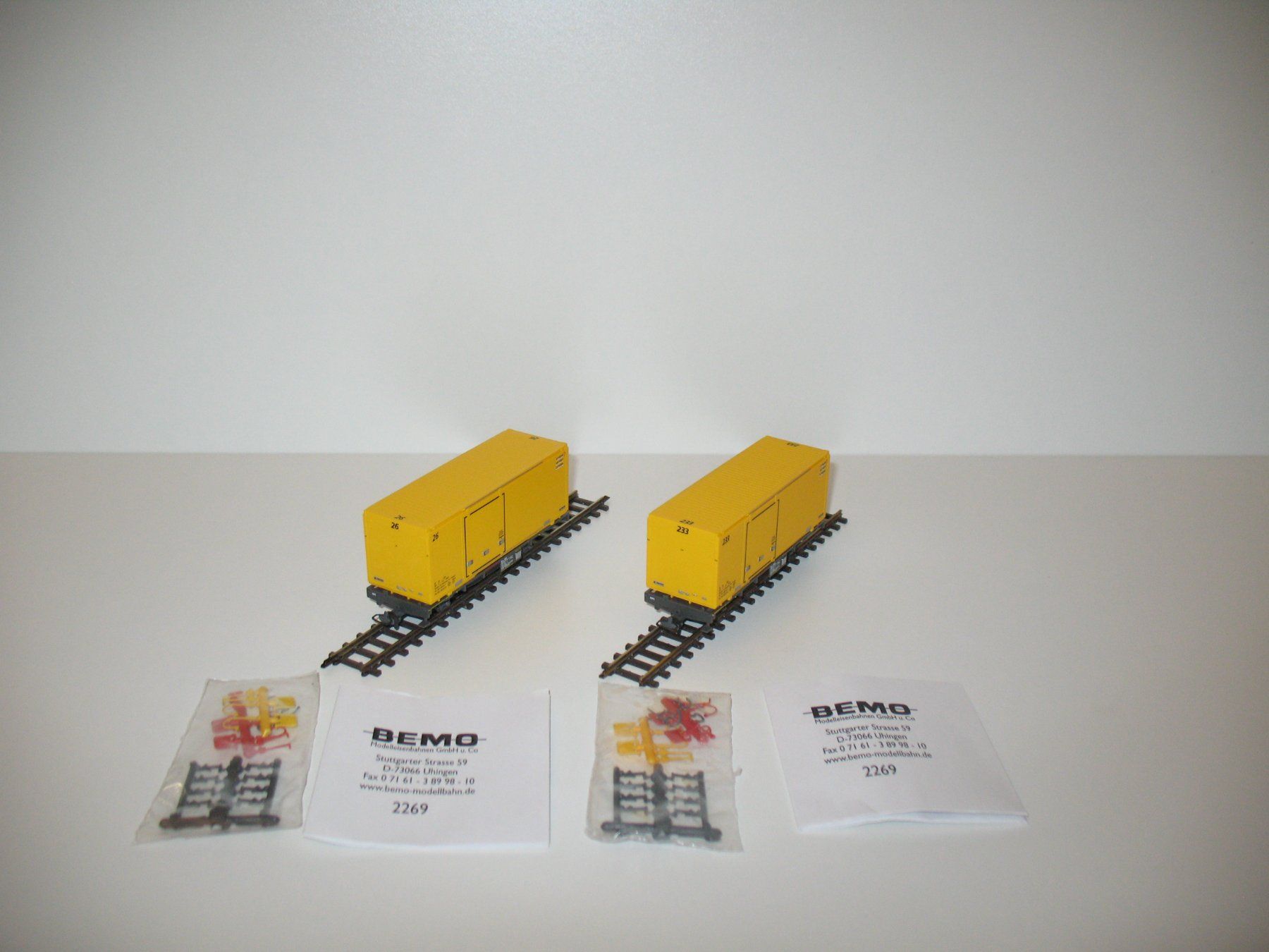 Bemo Modellini di ferrovie: 2 RhB Post-Containerwagen in H0m von BEMO 2269 101 / 102 – Nuovo (secondo la descrizione) da Ettiswil venduto da Caapraibex 1