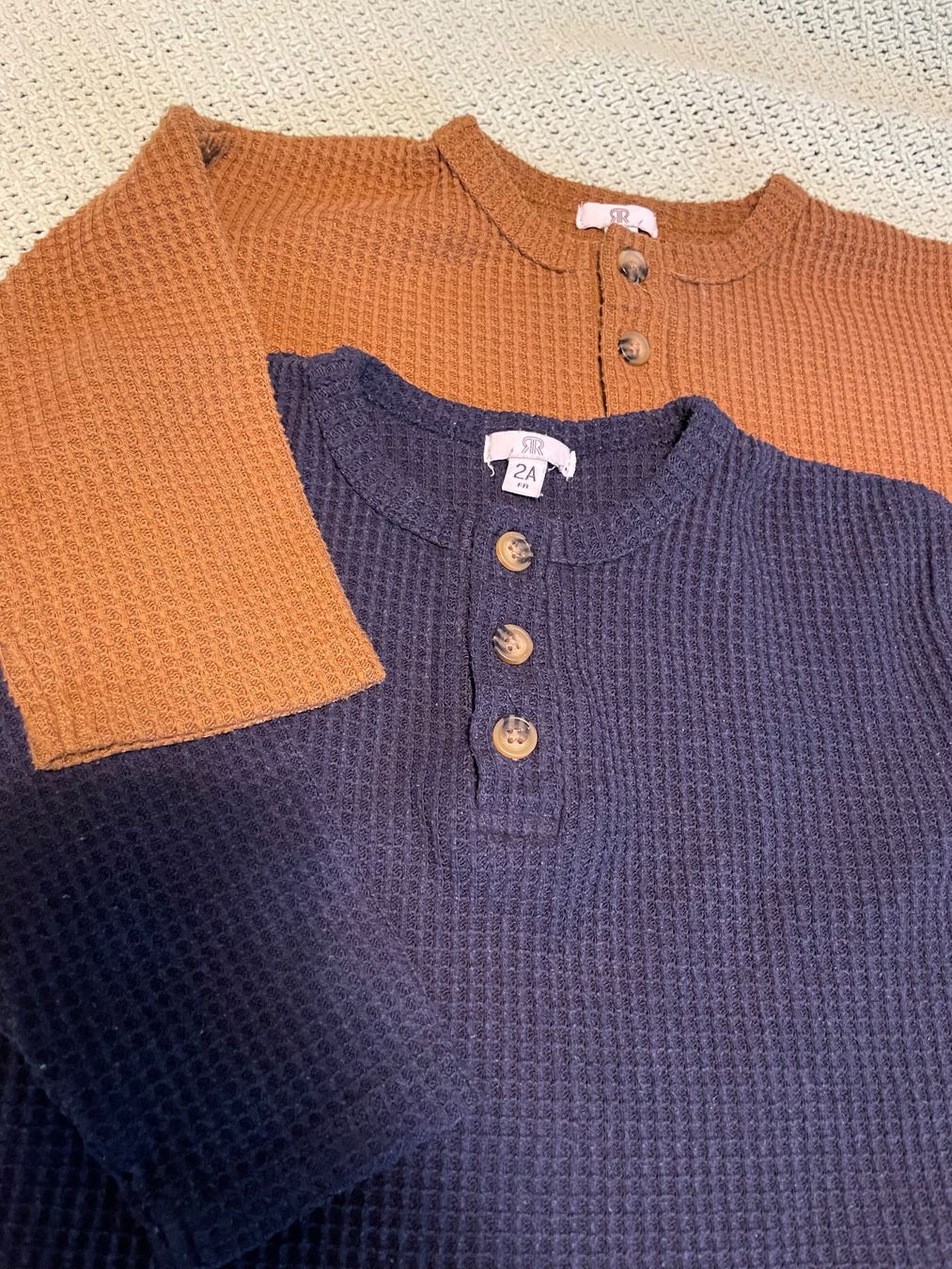 La Redoute Kleiderpakete & -sets: Joggpants & Pullover Set, Grösse 2Jahre, Top Zustand! – Gebraucht aus Bülach von bjoernbenny 4