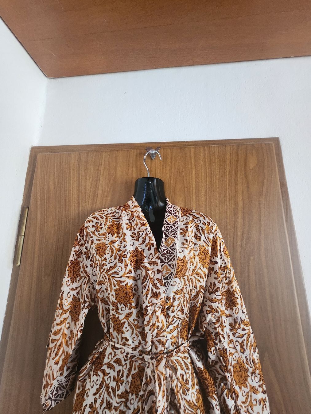 Art international: Robe Kimono 100% Soie T.U – D'occasion à Niedergösgen par Eva2410 4