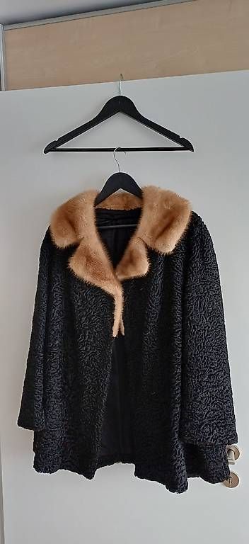 Giacche: Persianerjacke neuwertig – Usato da Roggwil TG venduto da Mallorca015