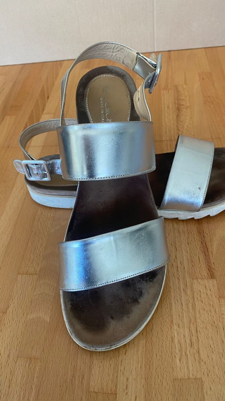 Damenschuhe: Schuhe Sandalen Evaluna Gr. 41 silber – Gebraucht aus Winterthur von Secondhand-Family 1