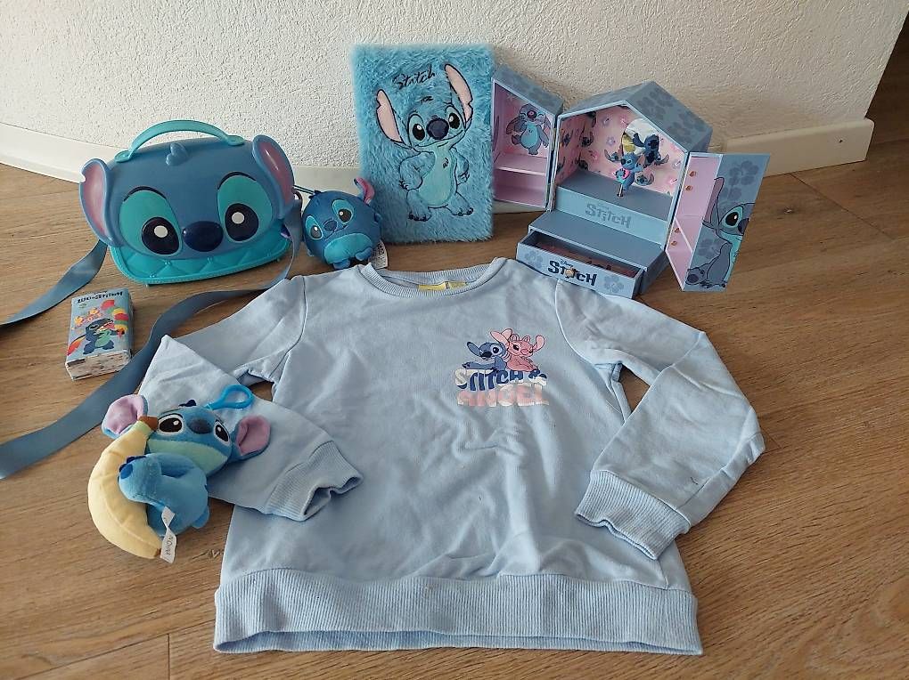 Disney Spielzeuge: Konvolut Stitch Tasche Schmuckkästchen Pullover – Gebraucht aus Zürich von Julia0123