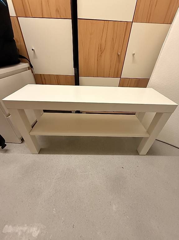 Mobili TV: Weisses Lowboard / TV-Bank mit Ablage IKEA – Usato da Rothenhausen venduto da mel_y5gx