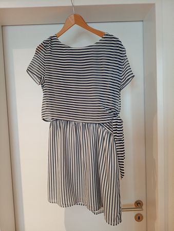 Neues Kleid von Tommy Hilfiger Gr.M/L
