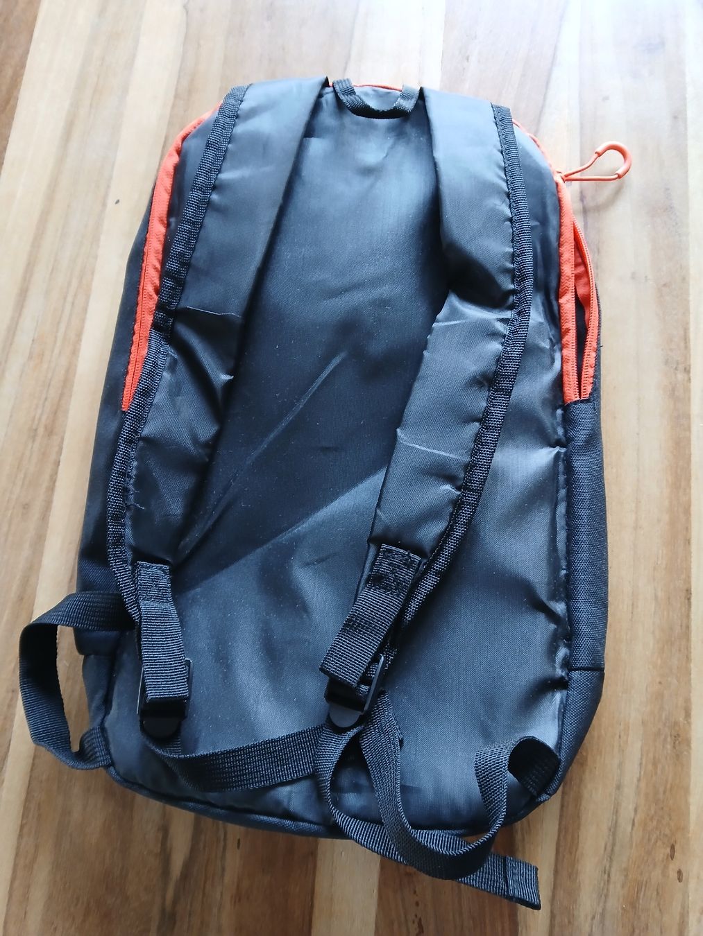 Zaini: Crivit Small Rucksack/Backpack. Perfect for summer hiking! – Nuovo (secondo la descrizione) da Dübendorf venduto da rol_fm6d 1