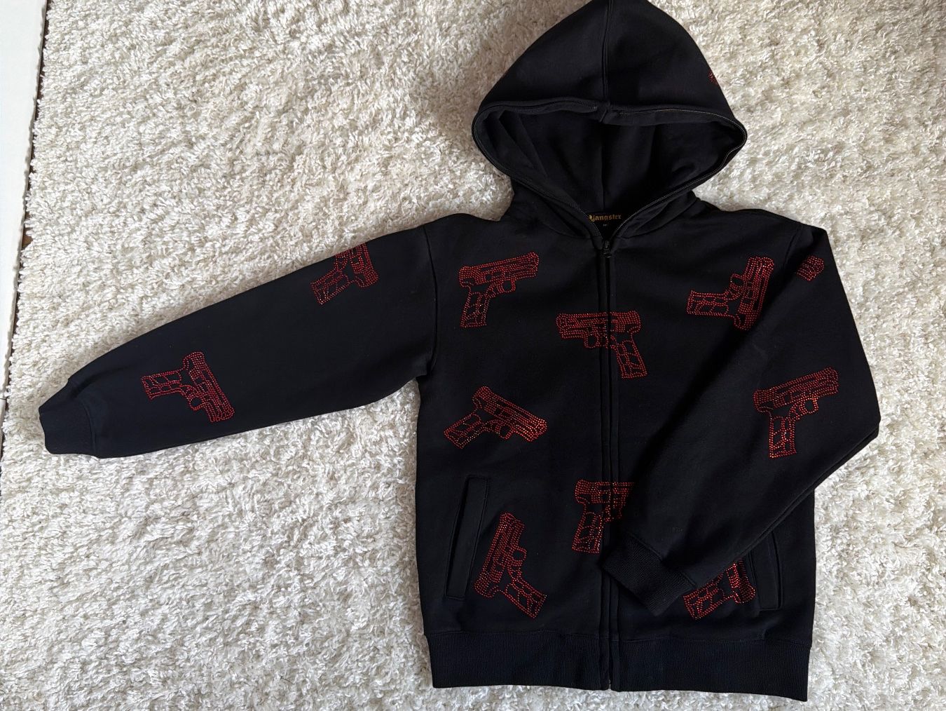 Maglioni & Felpe: Cooler Kapuzenpullover mit Pistolen Muster – Usato da Tennwil venduto da juupydu 1