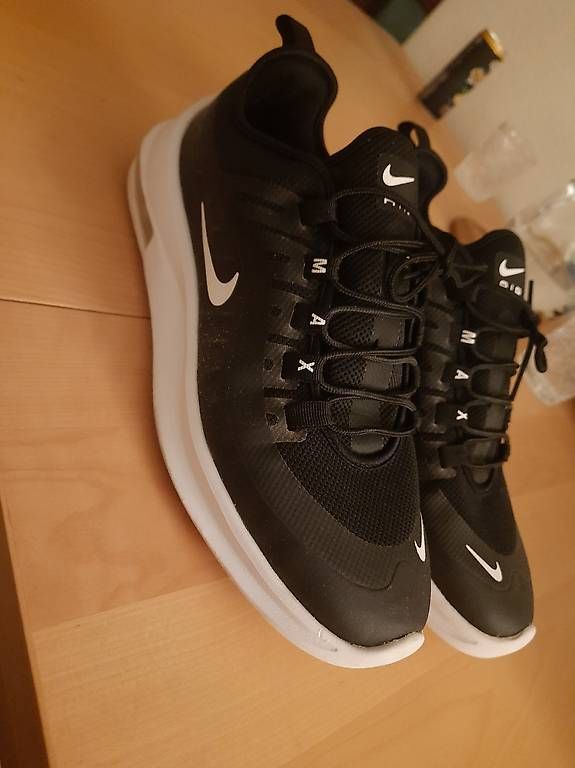 Herrenschuhe: Nike 44 come nuove  – Gebraucht aus Arbedo von erw_9rl2 2
