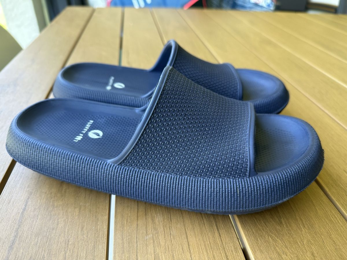 Chaussures hommes: Fluffy Feet Grösse 44/45 – Neuf (Voir description) à Adliswil par surenya