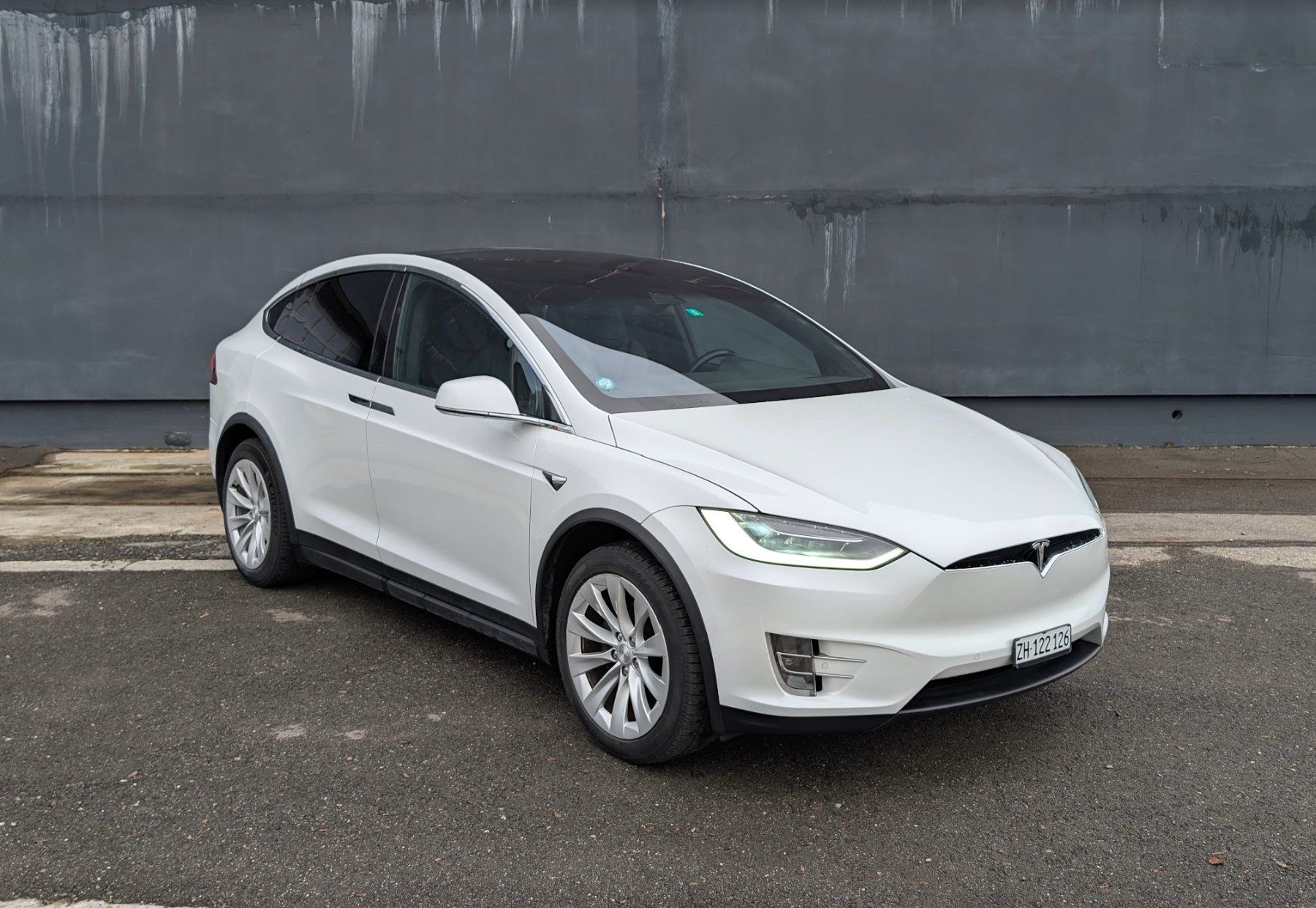 Tesla Automobili: Tesla Model X Long Range Miete: 1 Monat – Usato da Uerzlikon venduto da EV-Adventure 1