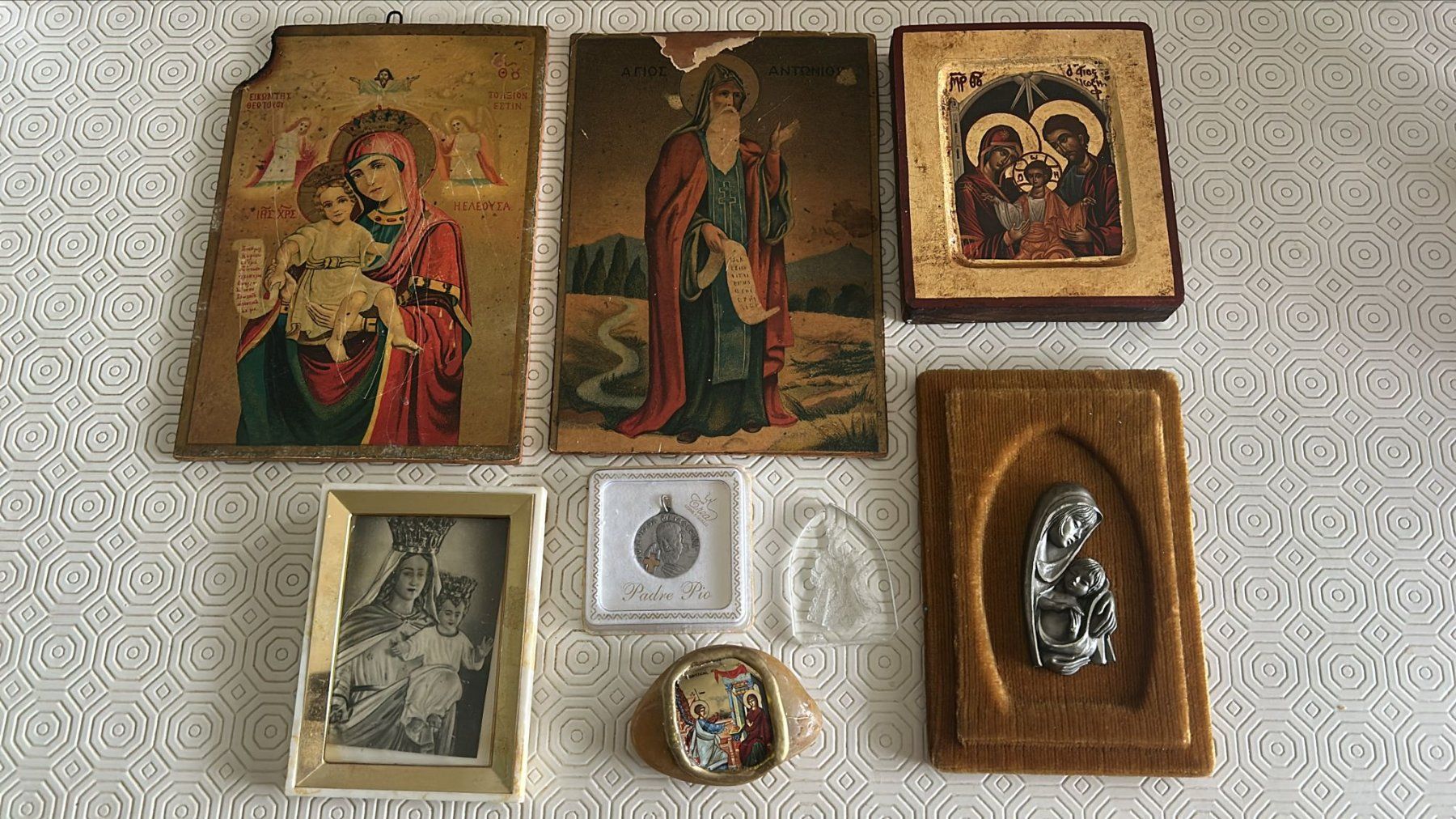 Tutte le decorazioni: Vario materiale religioso – Usato da Melano venduto da H-Sara 3