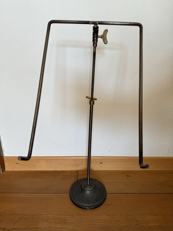 Notenständer / Buchständer Im Antik-Look – Höhenverstellbar, Metall, Nostalgisch
