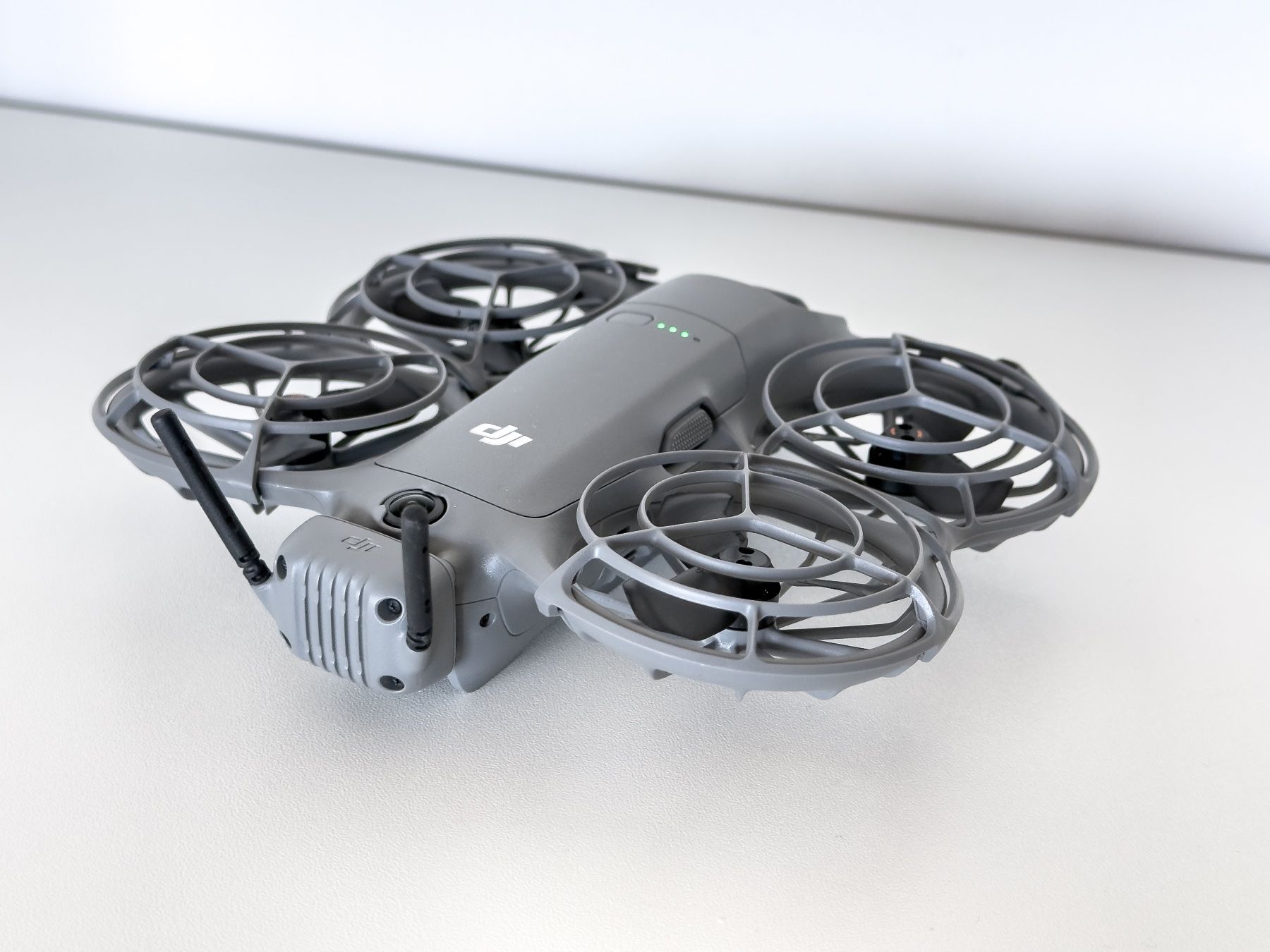DJI Neo 2 Fly More Combo top Zustand Garantie (Gebraucht) in ...