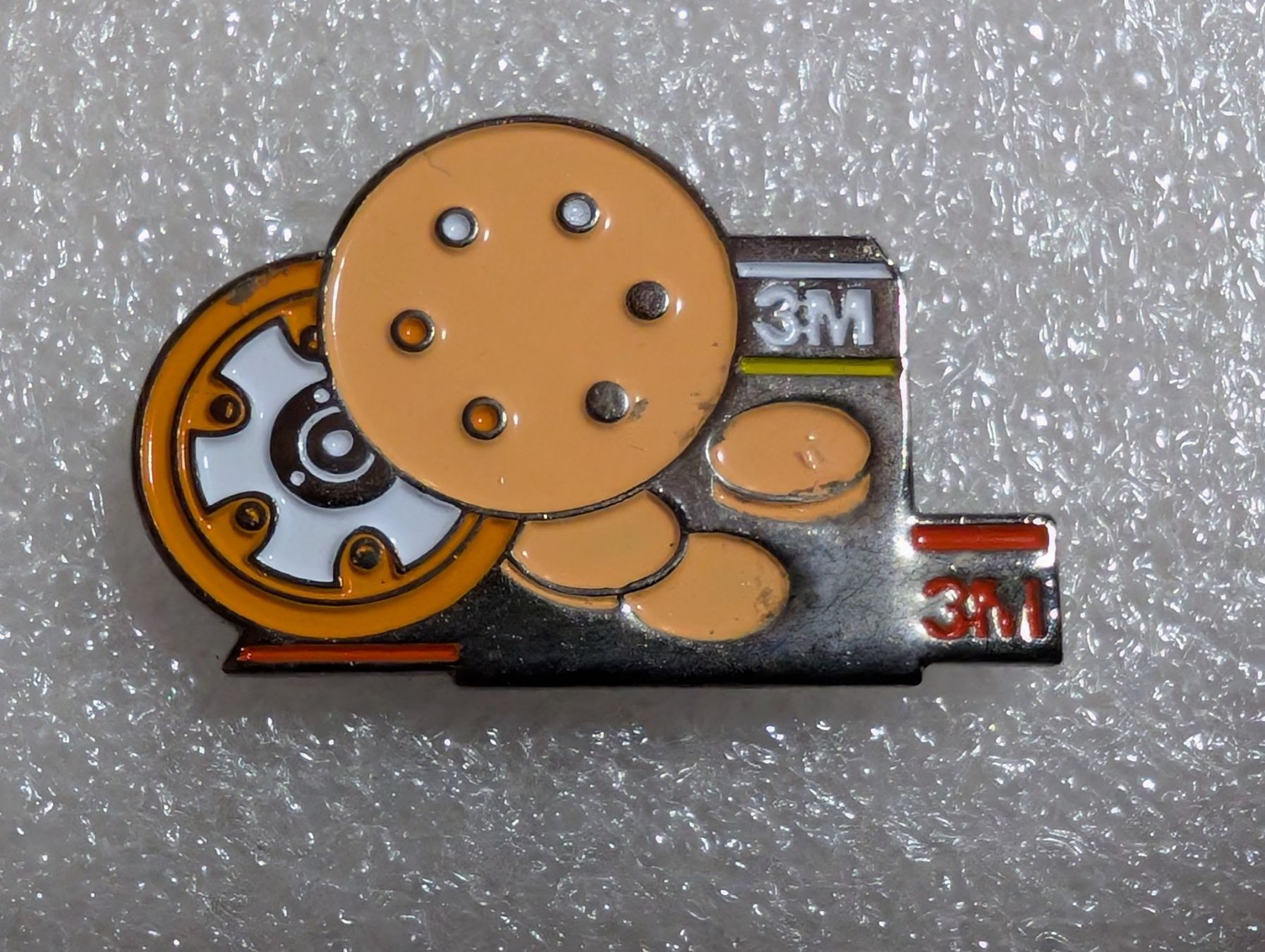 Plaketten & Abzeichen: Ansteckpin 246: 3M – Gebraucht aus Oppligen von Pin-Fall-Shop