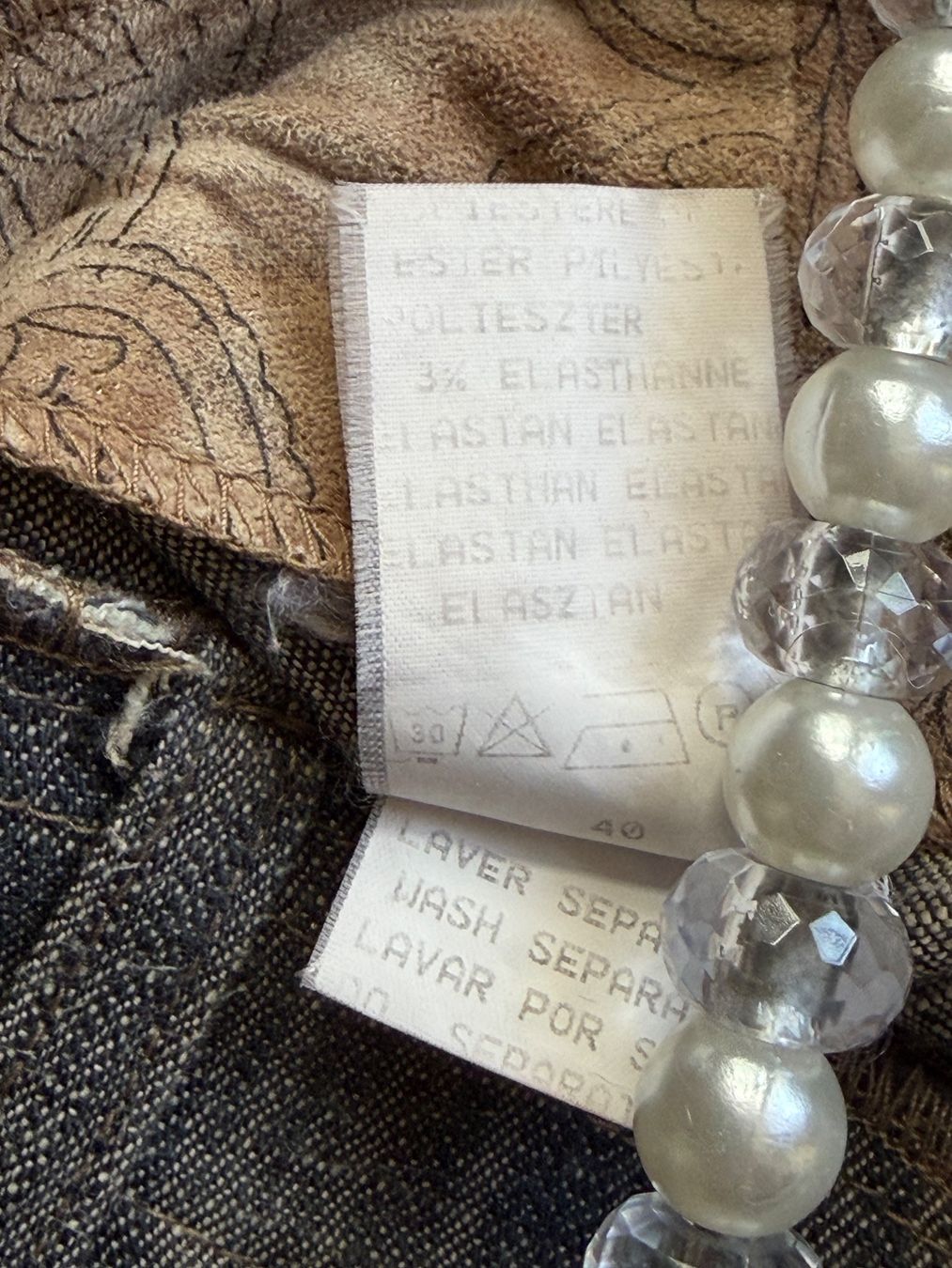 Pantaloni: VINTAGE Hose mit Kamelia / Stil  Britney Spears – Usato da Interlaken venduto da Bona55 9