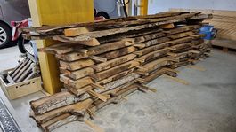 Nussbaumbretter / Nussbaumbohlen aus schweizer Holz