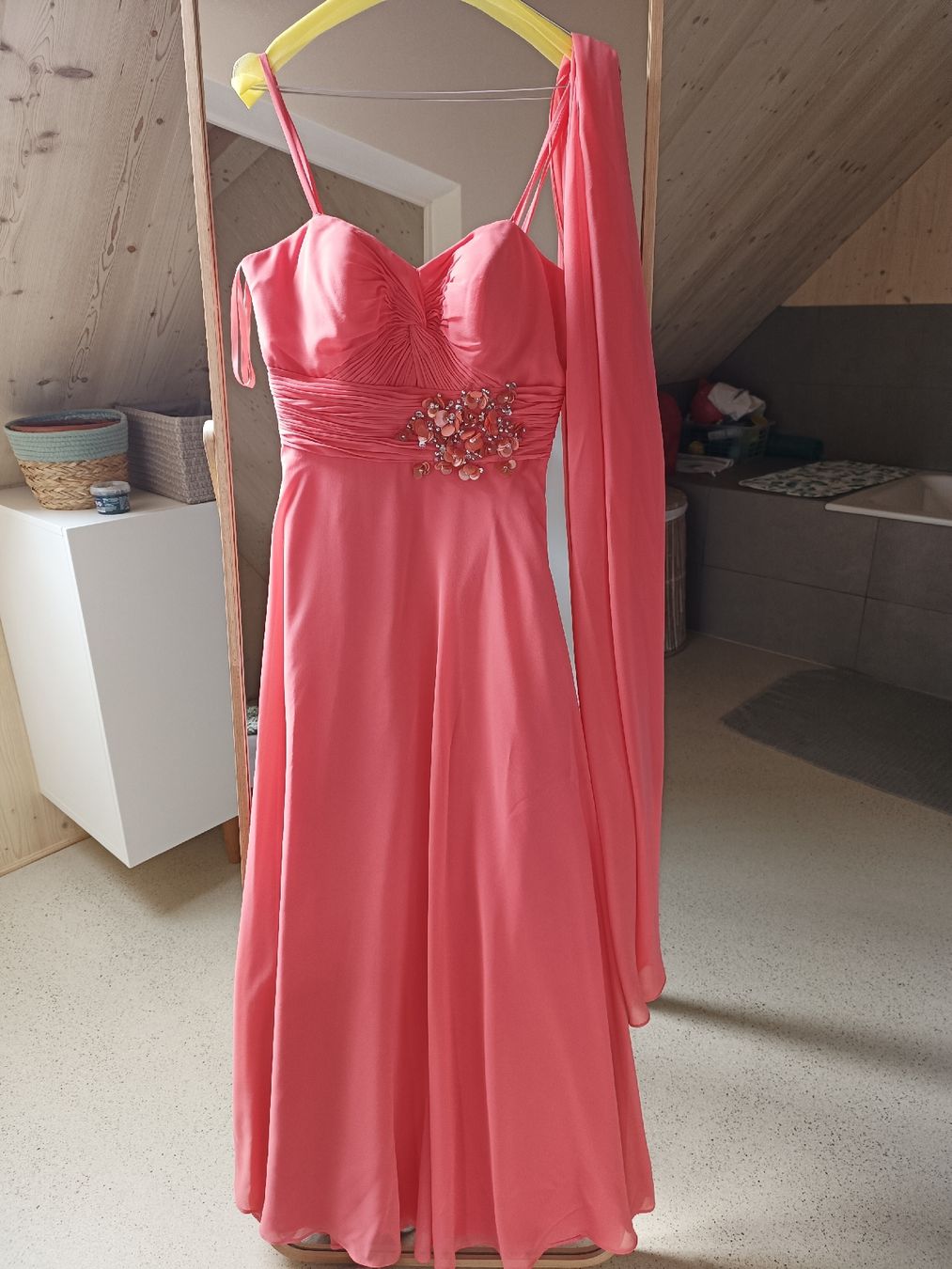 Kleider: Festliches Abendkleid Gr. 36/38 – Gebraucht aus Humlikon von Zitrone011