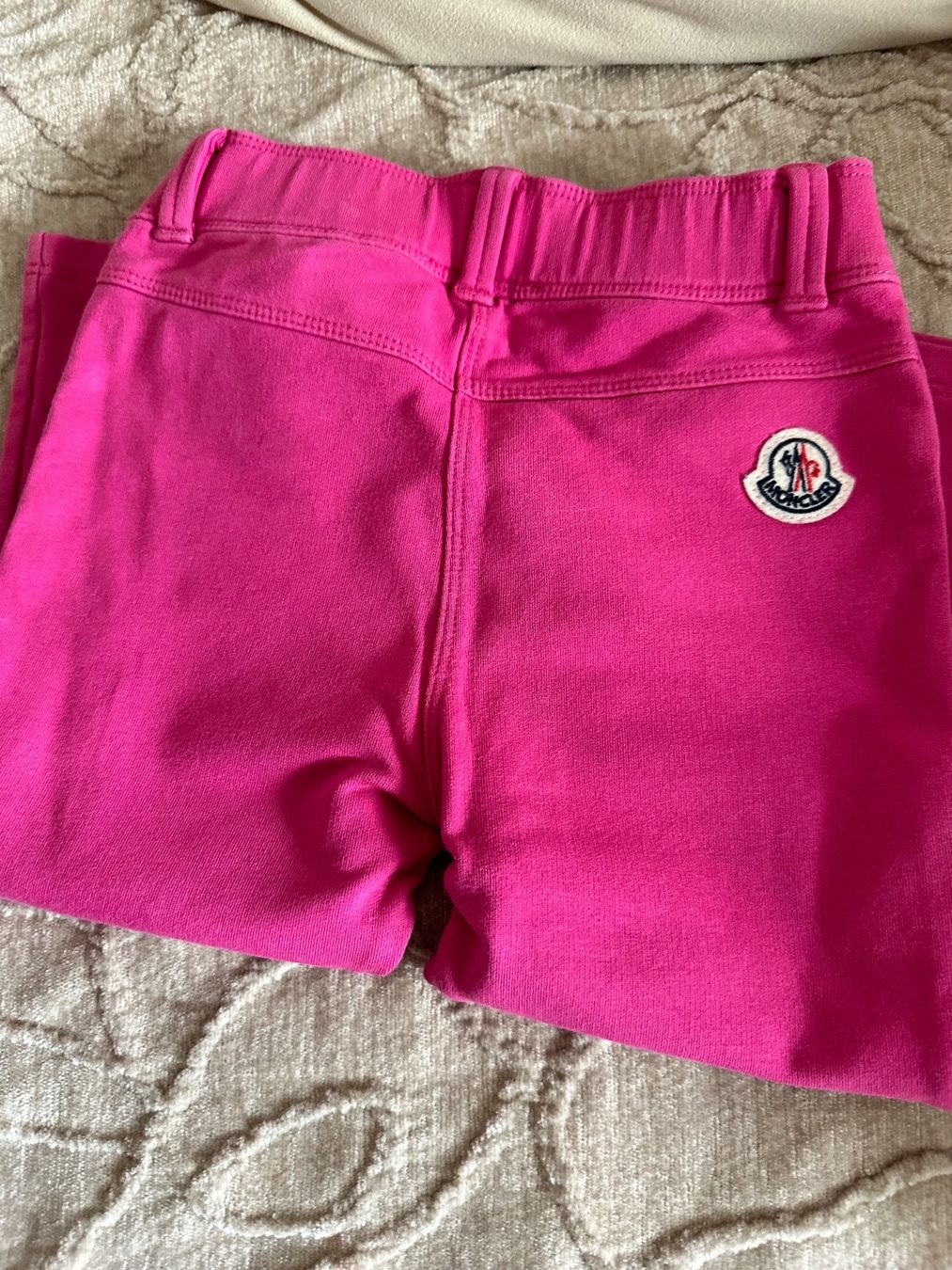 Moncler Hosen: Moncler Baby trousers 86 – Gebraucht aus Zürich von Bybyana