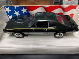 PONTIAC GTO JUDGE 1969 GREEN 1:18 ERTL