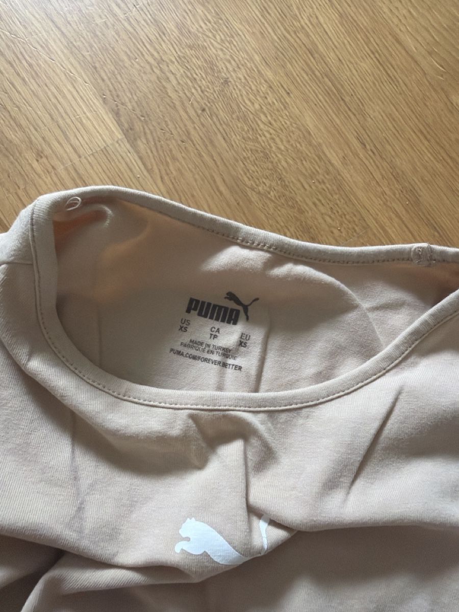 Puma Top: Top beige PUMA  – Usato da Le Locle venduto da Mayd_h 2