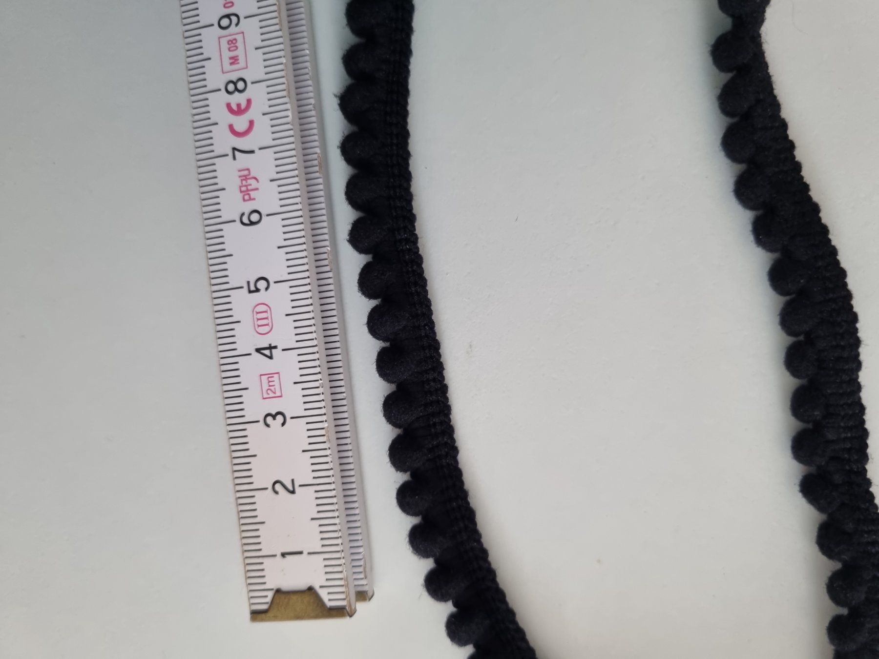 Tessuti: Stoff, Bordüre mit kleinen Pompon schwarz – Nuovo e nell'imballaggio originale da Geroldswil venduto da Agapanthus22 2